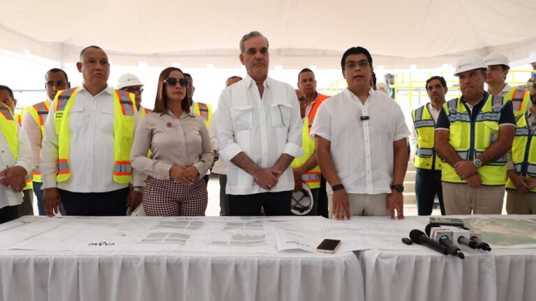 Presidente Abinader supervisa avances ampliación del Acueducto Barrera de Salinidad que incrementará en 33 % y 50 % la distribución de agua potable para SDE y SDN