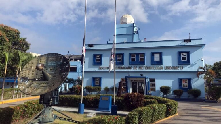 Indomet: Melissa mantendrá nublados y fuertes lluvias en todo el país; podría convertirse en huracán este jueves