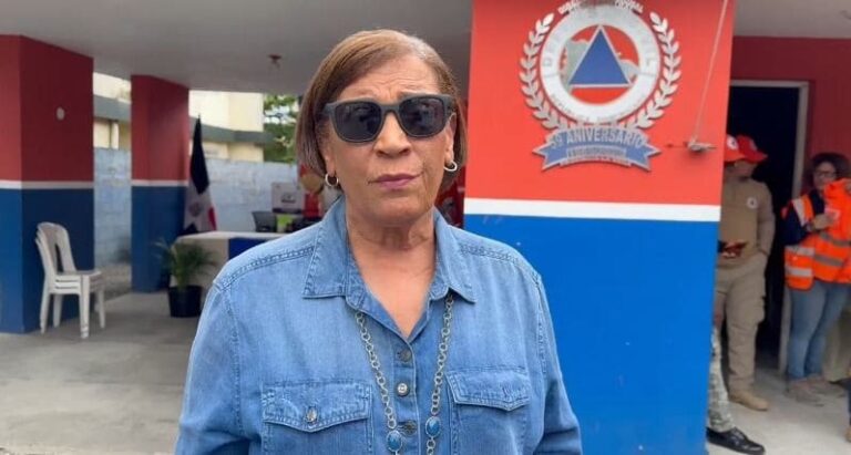 Alcaldesa de La Vega Activa Operativos de Limpieza Preventiva por el paso de la Tormenta Melissa