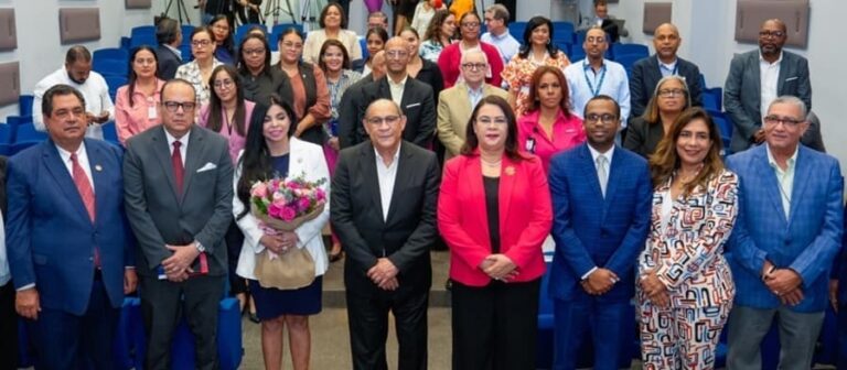 Procuradora General dicta conferencia sobre el nuevo Código Penal en el INFOTEP por su 45 aniversario