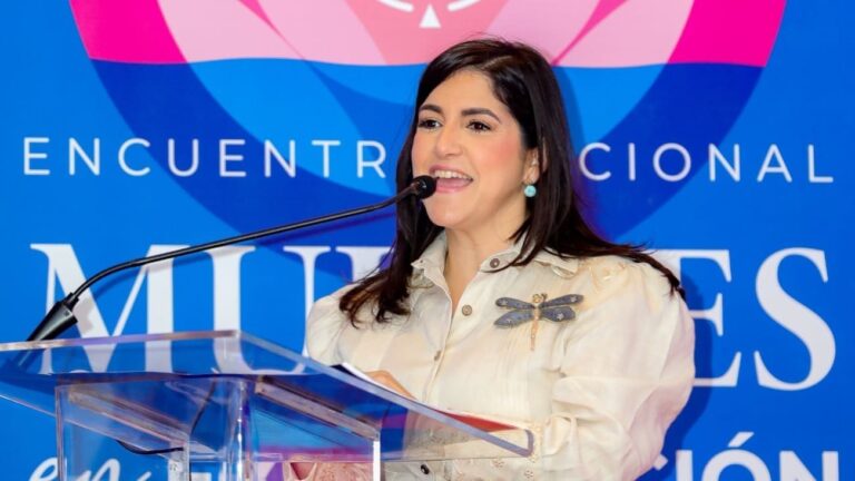 Exportaciones alcanzan récord de USD 10,695.8 millones entre enero-septiembre 2025