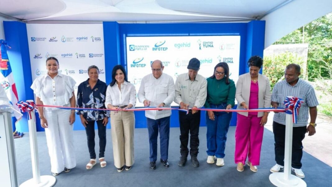 El Infotep inaugura centro de formación número 63, en Loma de Blanco, con apoyo de la Fundación Popular El Infotep inaugura centro de formación número 63, en Loma de Blanco, con apoyo de la Fundación Popular