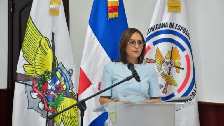 Ministerio de Defensa y Adeofa realizan taller para padres de niños con autismo