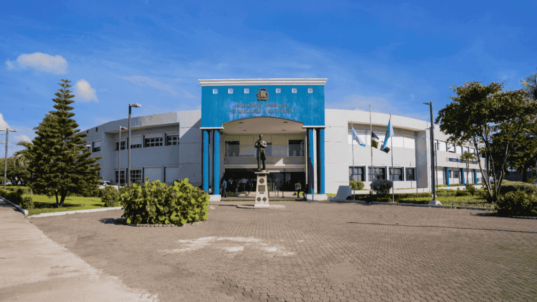 IMG_7016_0 (1) (1) (1) (1) (1) (1)