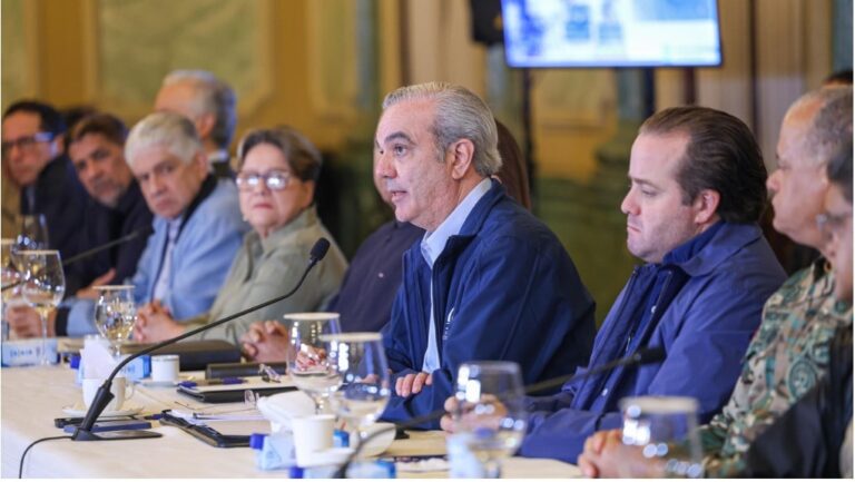 Abinader levanta medidas por huracán Melissa, excepto en Barahona, Pedernales, Bahoruco e Independencia; llama a la población al retorno de labores