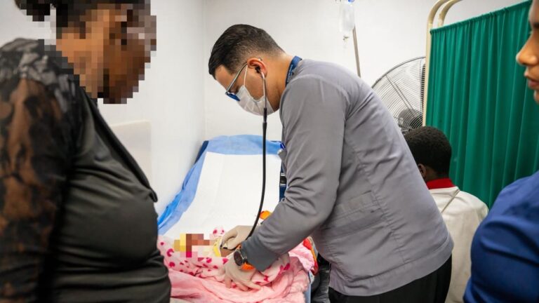 DGM refuerza atención médica integral a menores en el Centro de Procesamiento Migratorio de Haina