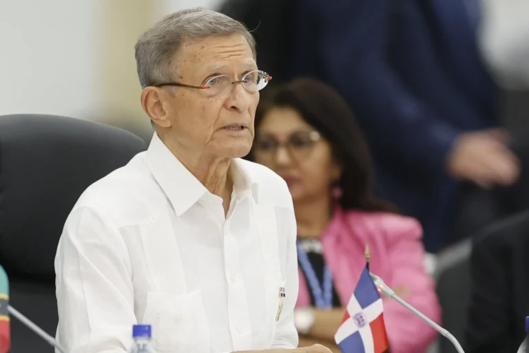 República Dominicana se solidariza con el presidente de Guatemala ante acciones judiciales