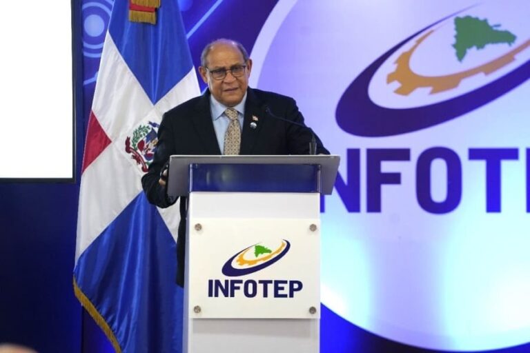 Rafael Santos Badía destaca impacto de la feria “Aquí Está Tu Empleo” y el rol del INFOTEP en generar oportunidades reales de trabajo