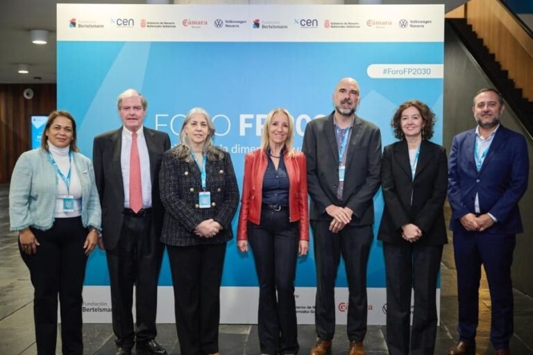 INFOTEP fortalece modelo dual con participación en foro internacional sobre formación profesional en España