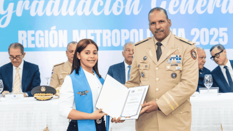 Ministerio de Defensa entrega al país 46,799 nuevos técnicos a través de las Escuelas Vocacionales