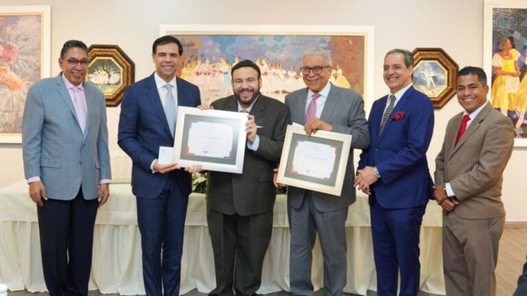 Ministerio de Cultura entrega premios anuales de Literatura e Historia 2025