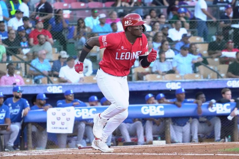 Junior Lake, un ejemplo de durabilidad y consistencia en el béisbol dominicano