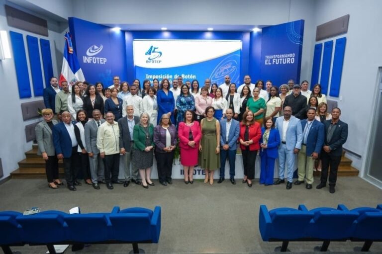 INFOTEP celebra la década de servicio de 75 colaboradores a nivel nacional