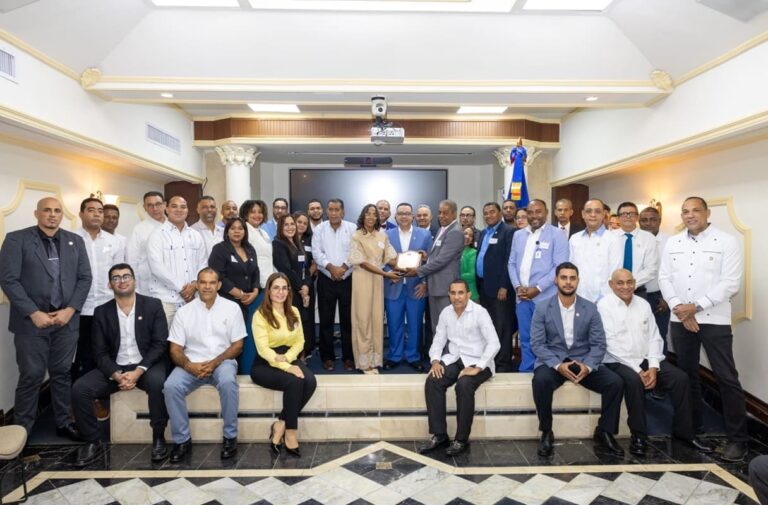 Dirección de Medios Locales realiza Encuentro Nacional con la presencia de Félix Reyna, Alberto Caminero y Abel José Guzmán Then