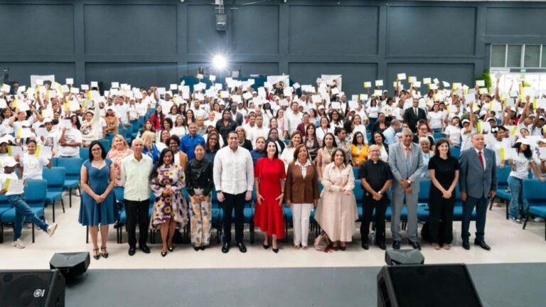 Programas de sensibilización impactan a más de 21,000 personas en 37 municipios