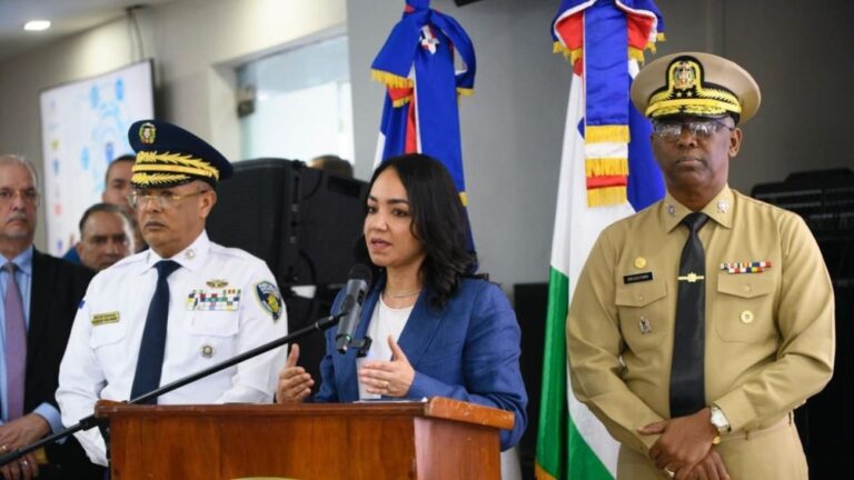 Interior y Policía refuerza acciones preventivas y de acompañamiento para garantizar seguridad y convivencia durante las festividades de fin de año