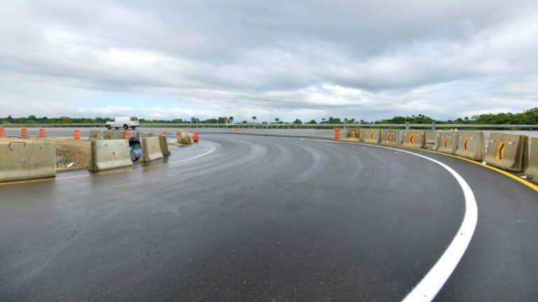 Obras Públicas pone en servicio nuevas soluciones viales para mejorar el tránsito en la autopista Duarte