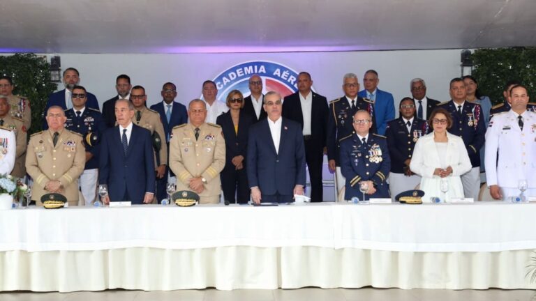 Presidente Abinader encabeza XXIV graduación de 40 nuevos cadetes de la Fuerza Aérea Dominicana