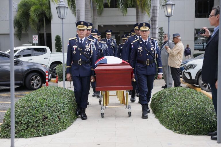 Director General de la Policía Nacional encabeza actos fúnebres en honor al ex jefe de la institución mayor general (r) José Félix Rafael Hermida González