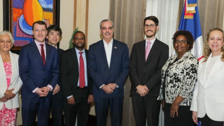 Representantes del Banco Mundial destacan estabilidad y crecimiento sostenido de la República Dominicana tras visita al presidente Abinader