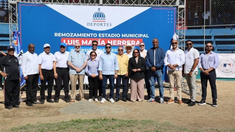 Ministerio de Deportes inicia remodelación de estadio en Baní con inversión de 25 millones