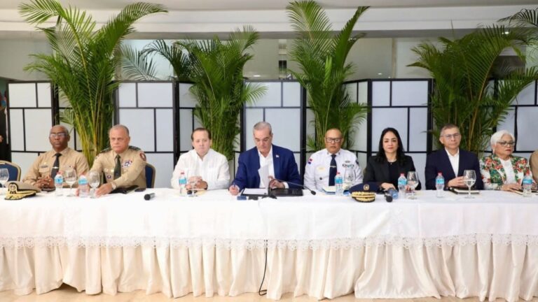 Presidente Abinader encabeza reunión de seguimiento al Plan de Seguridad Ciudadana