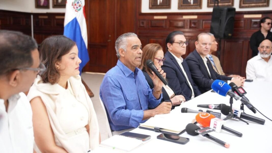 Ministerio de Energía y Minas reitera que no existe plan de explotación en la cordillera Septentrional Ministerio de Energía y Minas reitera que no existe plan de explotación en la cordillera Septentrional