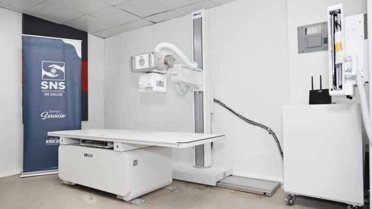 SNS entrega modernos equipos médicos al Hospital Traumatológico Dr. Darío Contreras