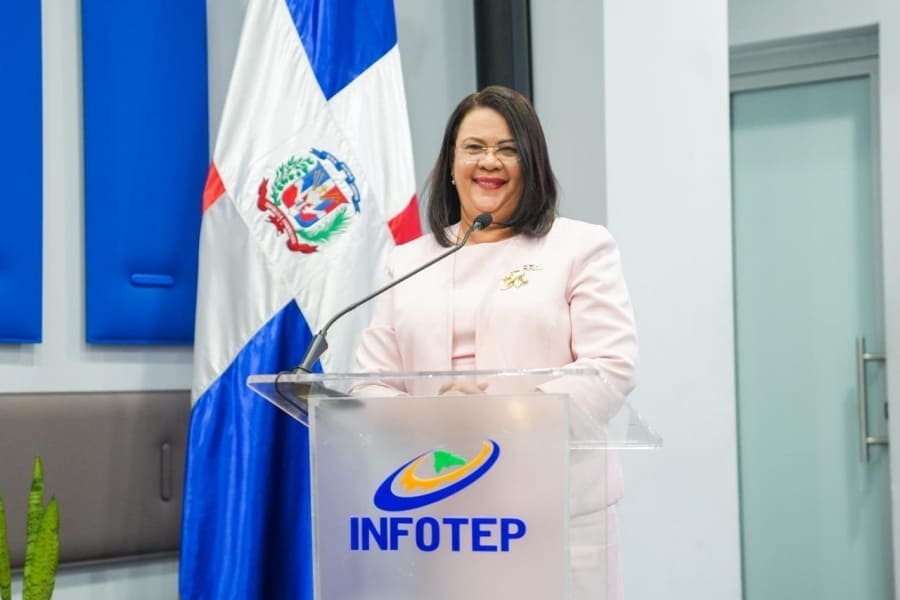 Maira Morla Pineda dirige mensaje de gratitud y unidad a colaboradores del INFOTEP tras emisión del decreto 95-26 que la designa como directora general Maira Morla Pineda dirige mensaje de gratitud y unidad a colaboradores del INFOTEP tras emisión del decreto 95-26 que la designa como directora general