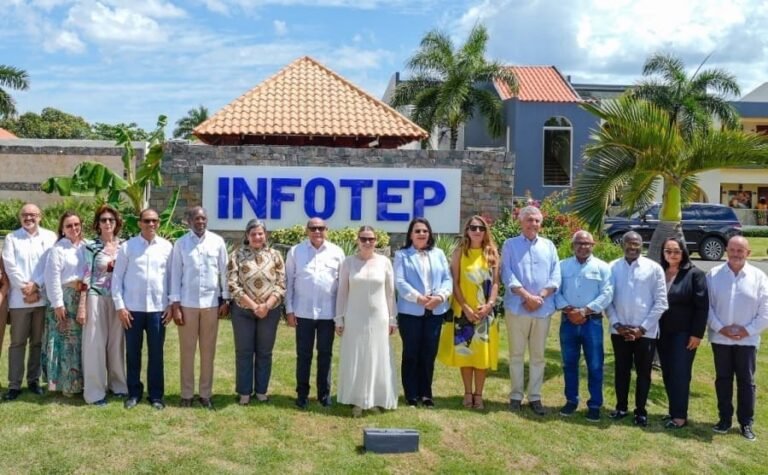 Presidenta del gobierno de Islas Baleares afirma que la formación es clave del éxito turístico y valora modelo del INFOTEP