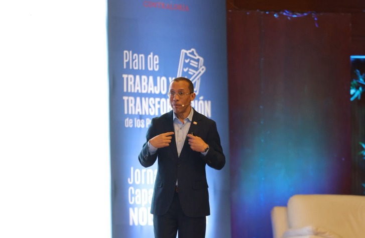 Contralor anuncia transformación de UAI en minicontralorías para fortalecer fiscalización