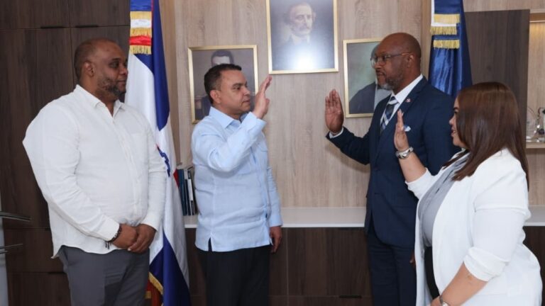 SNS juramenta autoridades en Hospital Antonio Musa y refuerza humanización de servicios de salud