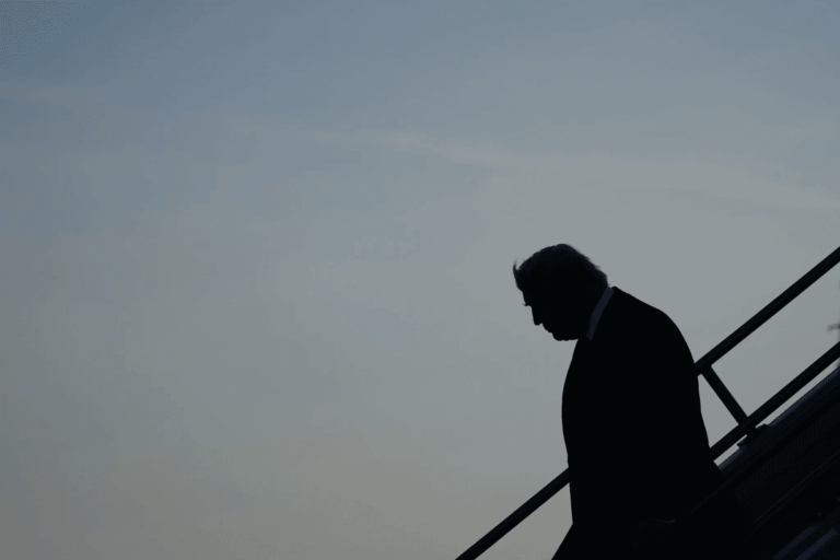 La salud mental de Trump entra a debate por sus comentarios sobre Irán y el papa