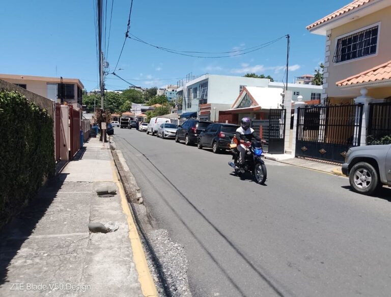 Residentes en sector El Pedregal piden un policía acostado para evitar accidentes lamentables