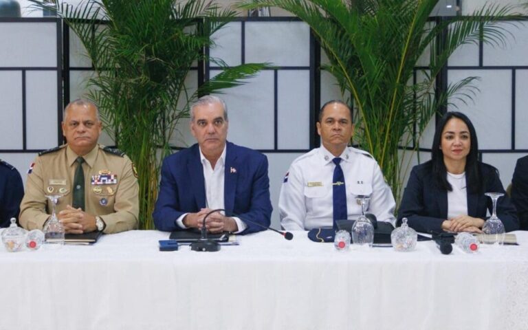 Ministra Faride Raful advierte sobre “cultura del desorden” y llama a ayudar primero antes de grabar