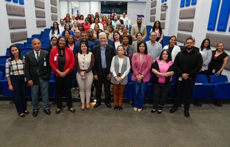 INFOTEP imparte taller sobre su Observatorio FTP a colaboradores de Ingresos Internos