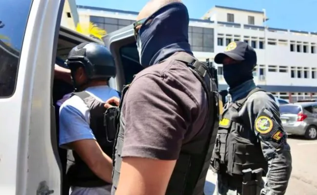 Apresan a 5 venezolanos, 1 colombiano y dos dominicanos por narcotráfico Apresan a 5 venezolanos, 1 colombiano y dos dominicanos por narcotráfico
