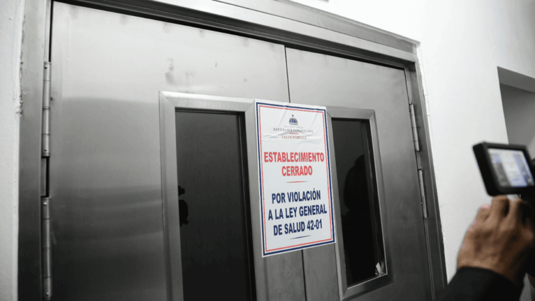 Ministerio de Salud cierra más de 500 centros de salud y estéticas por incumplir normas sanitarias Ministerio de Salud cierra más de 500 centros de salud y estéticas por incumplir normas sanitarias