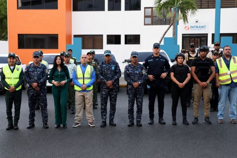 INTRANT y organismos de seguridad despliegan histórico operativo de fiscalización en paradas de motocicletas