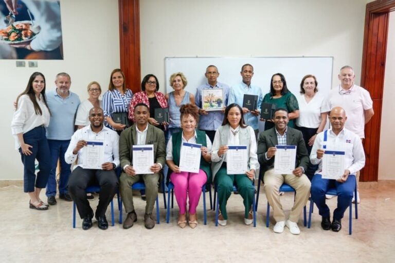 Islas Baleares, Asonahores e Inverotel certifican a facilitadores del INFOTEP
