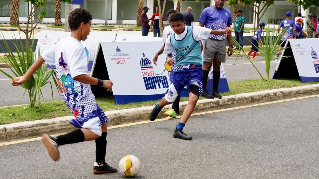 INEFI impacta Ciudad Juan Bosch; lleva deporte, salud y recreación a cientos de estudiantes y comunitarios durante intensa jornada de fin de semana INEFI impacta Ciudad Juan Bosch; lleva deporte, salud y recreación a cientos de estudiantes y comunitarios durante intensa jornada de fin de semana