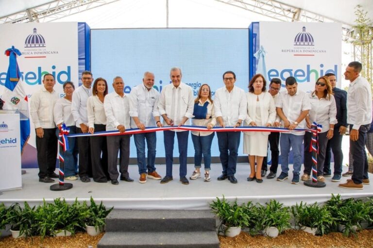 Presidente Abinader inaugura carretera Carrizal–La Piedra–La Guázuma ejecutada por EGEHID