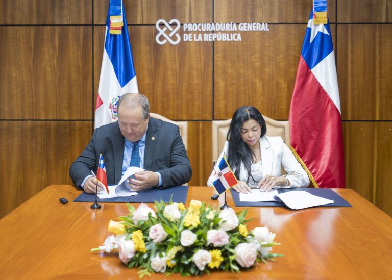 República Dominicana y Chile crean equipo conjunto para enfrentar la trata, el tráfico de migrantes y el lavado de activos
