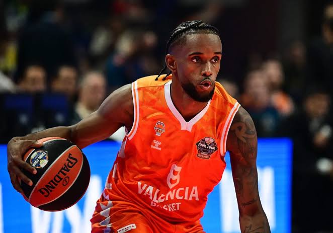 El dominicano Jean Montero ficha por el Olympiacos hasta 2029