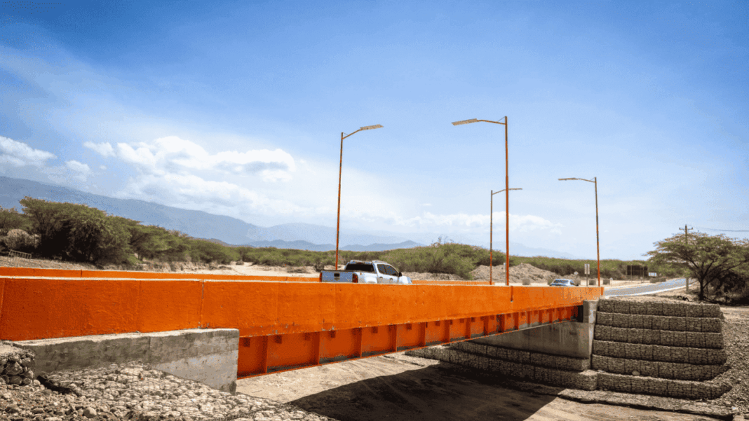Presidente Luis Abinader inaugura puente sobre río Penitente, en Boca de Cachón, uniendo comunidades históricamente aisladas Presidente Luis Abinader inaugura puente sobre río Penitente, en Boca de Cachón, uniendo comunidades históricamente aisladas