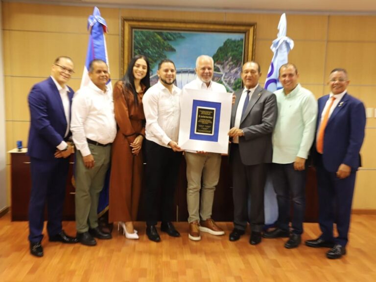 Administrador de EGEHID es declarado huésped distinguido por Ayuntamiento de San Ignacio de Sabaneta