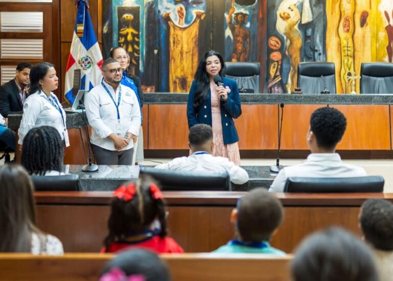 Hijos de los servidores del Ministerio Público participan en programa “Fiscal por un día”
