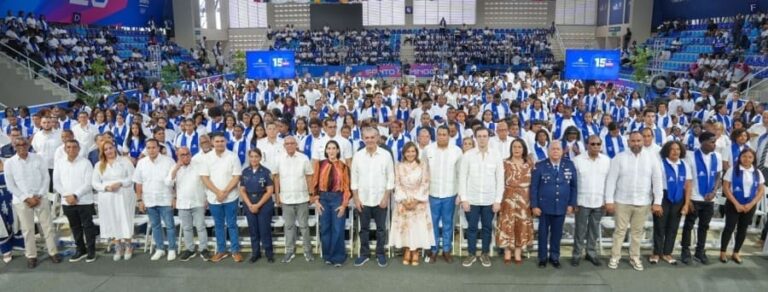 2,576 jóvenes culminan formación técnico profesional como parte del programa Oportunidad 14-24 con el INFOTEP