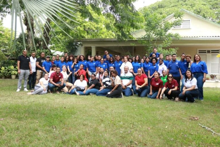 Pasantes del INFOTEP participaron en jornada recreativa y cultural en Hermanas Mirabal