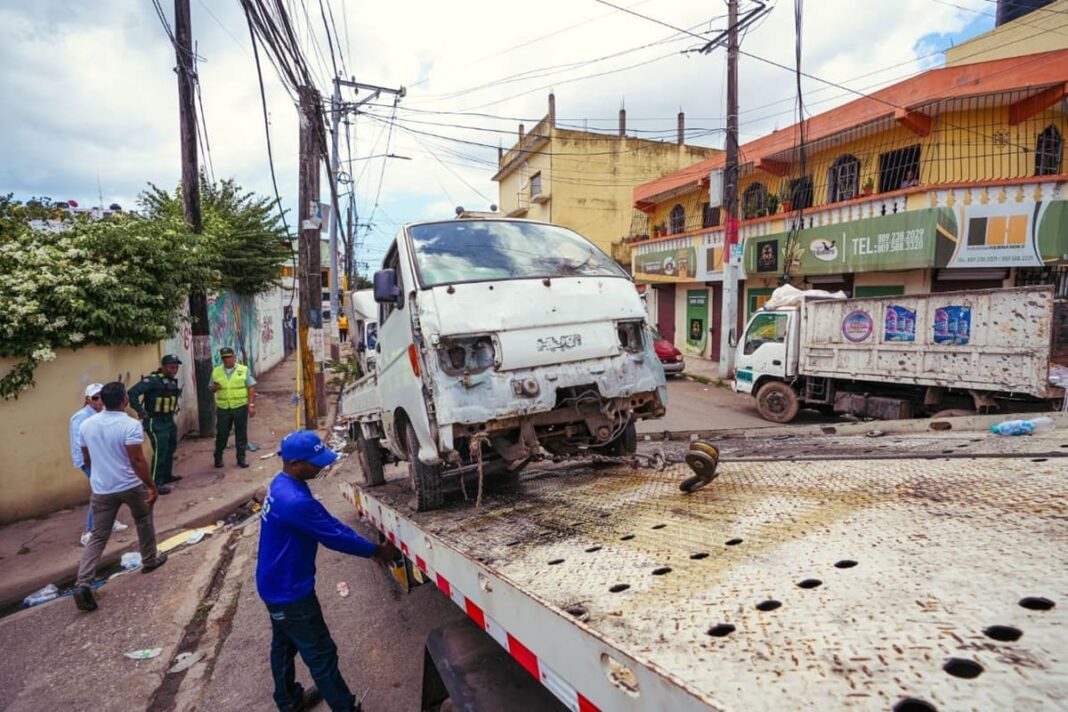 Interior y Policía continúa apoyando ejecutorias del gobierno en programa de Intervención Articulada en Villas Agrícolas Interior y Policía continúa apoyando ejecutorias del gobierno en programa de Intervención Articulada en Villas Agrícolas